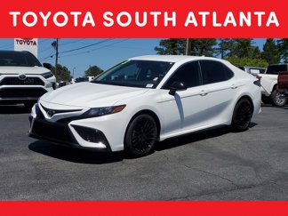 Used 2023 Toyota Camry SE image 1