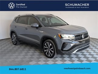 Used 2022 Volkswagen Taos SE image 1