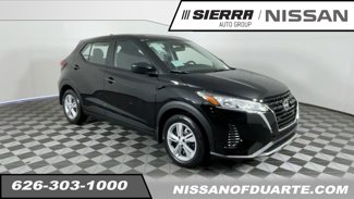 New 2025 Nissan Kicks Play S image 1