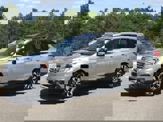 Used 2017 Subaru Outback 2.5i Limited image 1
