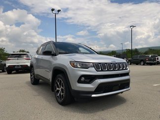 Used 2024 Jeep Compass Limited image 1
