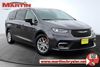 Used 2023 Chrysler Pacifica Touring-L image 1