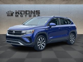 Used 2023 Volkswagen Taos SE w/ Panoramic Sunroof Package image 1