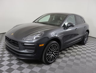 Used 2024 Porsche Macan image 1