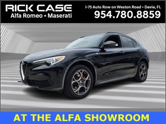 Used 2022 Alfa Romeo Stelvio Ti image 1