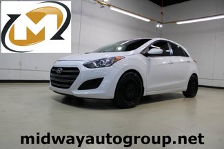 Used 2016 Hyundai Elantra GT image 1