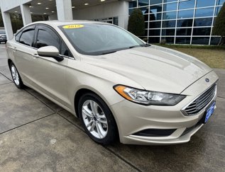 Used 2018 Ford Fusion SE w/ Fusion SE Technology Package image 1