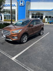 Used 2017 Ford Escape SE image 1