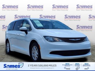 Used 2023 Chrysler Voyager LX image 1