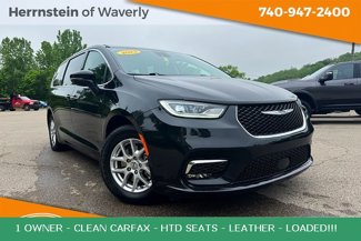 Used 2023 Chrysler Pacifica Touring-L image 1