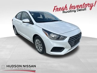 Used 2019 Hyundai Accent SE image 1