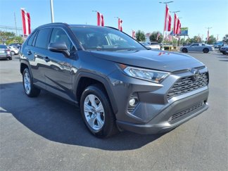 Used 2020 Toyota RAV4 XLE image 1