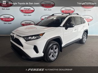 Used 2022 Toyota RAV4 LE image 1