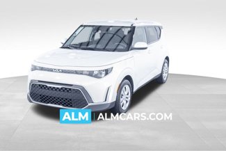 Used 2024 Kia Soul LX image 1