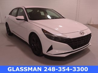 Certified 2022 Hyundai Elantra SEL image 1