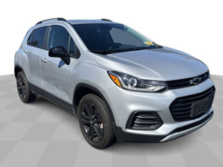 Used 2022 Chevrolet Trax LT w/ Redline Edition image 1