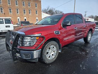 Used 2017 Nissan Titan SV image 1