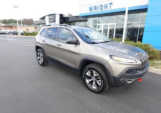 Used 2016 Jeep Cherokee Trailhawk w/ Comfort/Convenience Group image 1