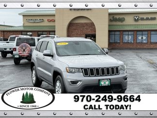 Used 2020 Jeep Grand Cherokee Laredo image 1