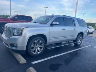 Used 2015 GMC Yukon XL Denali w/ Premium Package image 1