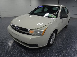 Used 2011 Ford Focus SE w/ 201A Rapid Spec Order Code image 1