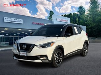 Used 2020 Nissan Kicks SR image 1