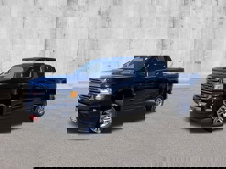 Used 2020 GMC Canyon SLE image 1
