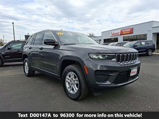 Used 2022 Jeep Grand Cherokee Laredo w/ Luxury Tech Group I image 1