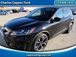 Used 2022 Ford Escape SE w/ SE Sport Appearance Package image 1