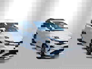 Used 2022 Kia Forte LXS image 1