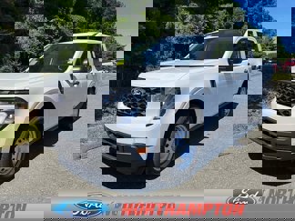 New 2025 Ford Maverick XL image 1