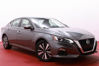 Used 2022 Nissan Altima 2.5 SV image 1