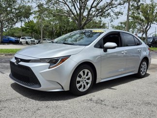 Used 2020 Toyota Corolla LE image 1