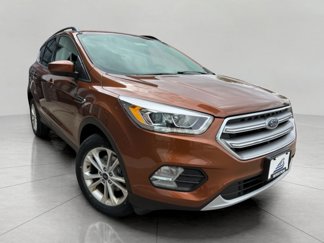 Used 2017 Ford Escape SE w/ Equipment Group 201A image 1