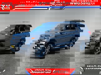 Used 2023 Ford Explorer Limited image 1