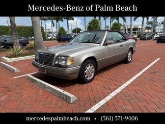Used 1995 Mercedes-Benz E 320 Convertible image 1