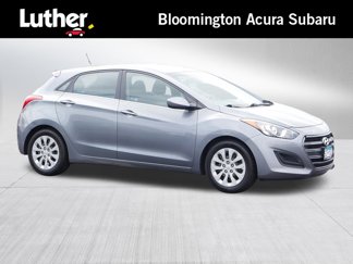 Used 2017 Hyundai Elantra GT image 1