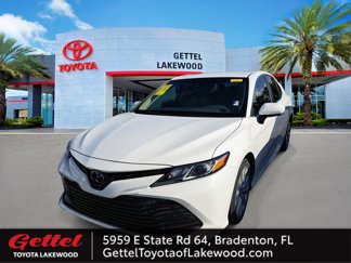 Used 2018 Toyota Camry LE image 1