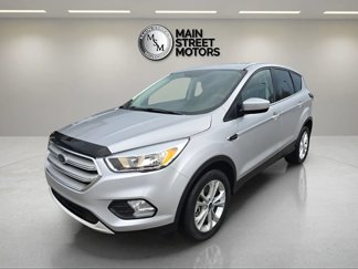 Used 2019 Ford Escape SE image 1