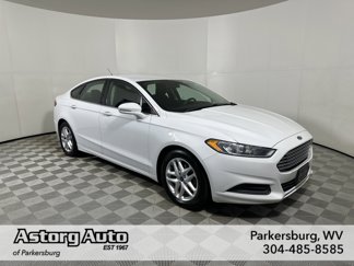 Used 2015 Ford Fusion SE image 1