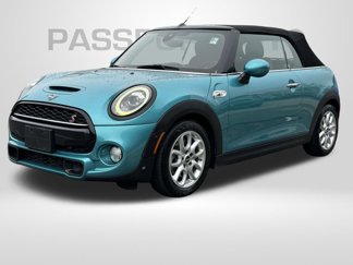 Used 2019 MINI Cooper S image 1