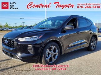 Used 2023 Ford Escape ST-Line image 1