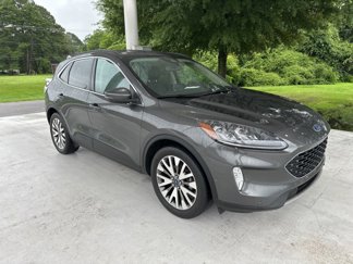 Used 2020 Ford Escape Titanium image 1