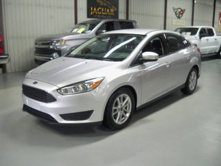 Used 2017 Ford Focus SE image 1