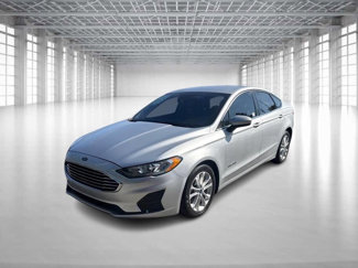 Used 2019 Ford Fusion SE image 1
