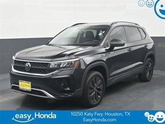 Used 2022 Volkswagen Taos S image 1