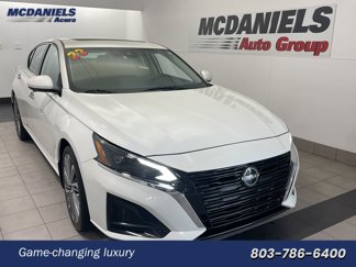 Used 2023 Nissan Altima 2.5 SL image 1