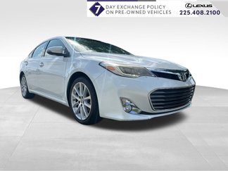 Used 2015 Toyota Avalon Limited image 1
