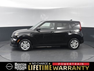 Used 2022 Kia Soul LX image 1