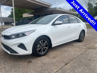 Used 2024 Kia Forte LXS image 1
